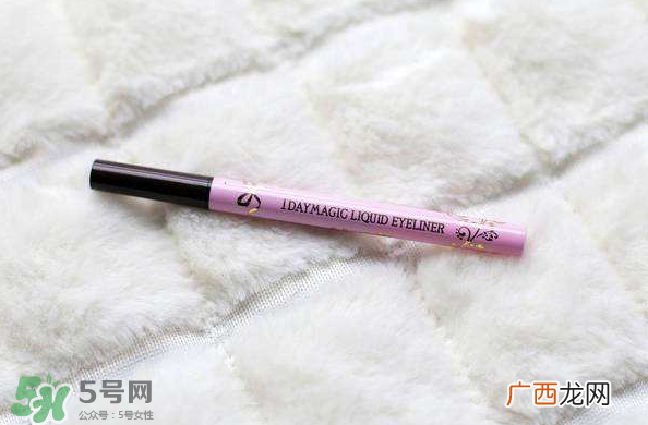 眼线老是晕妆怎么办？防水眼线大合集