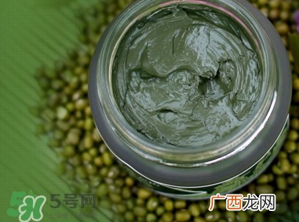 土家硒泥坊和草木之心哪个好_对比