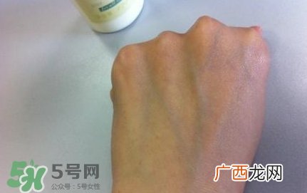 阿芙荷荷巴系列怎么样_阿芙荷荷巴水乳