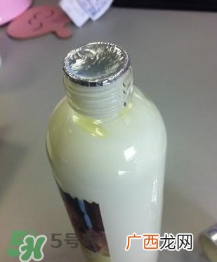 阿芙荷荷巴系列怎么样_阿芙荷荷巴水乳