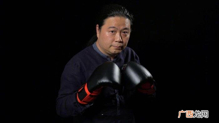 郑爽吴宣仪，吴宣仪大粉透露斗郑爽保守估计15万