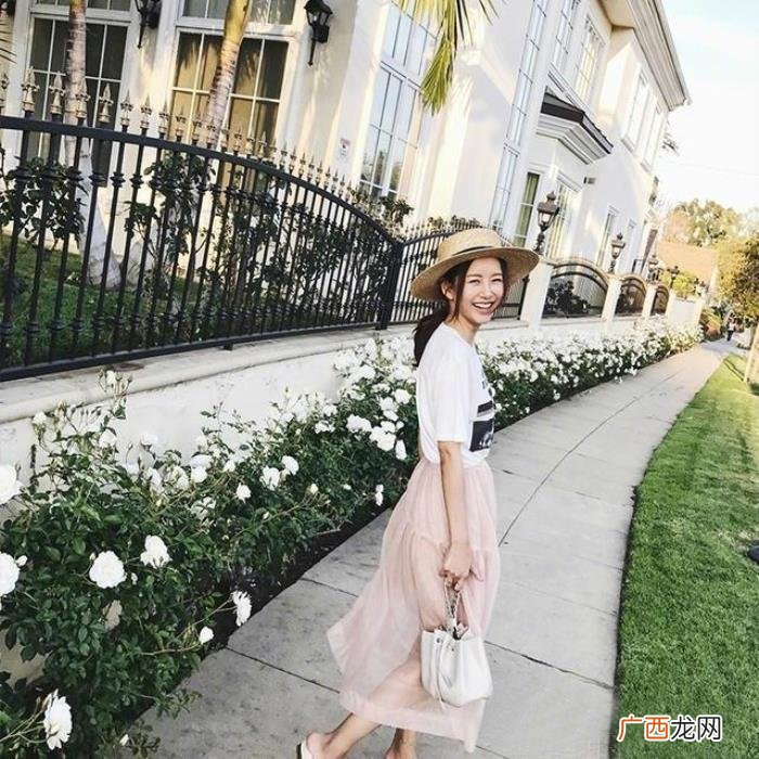 张子萱活好，如今张子萱活成了行走的穿衣教科书