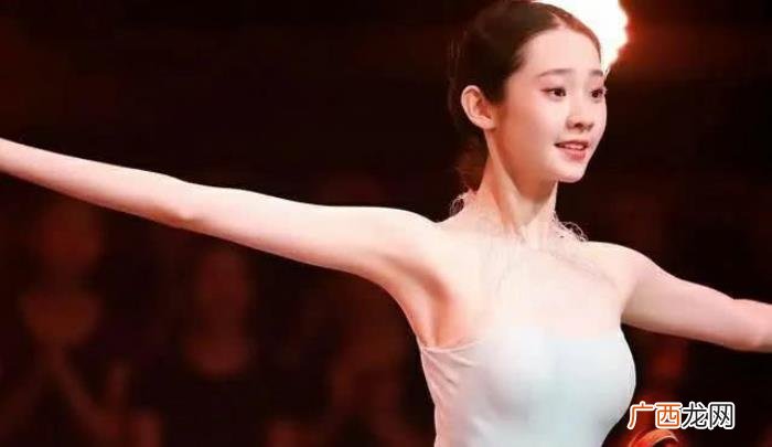 刘诗诗初恋，楚楚可怜初恋脸+刘诗诗的淡雅气质