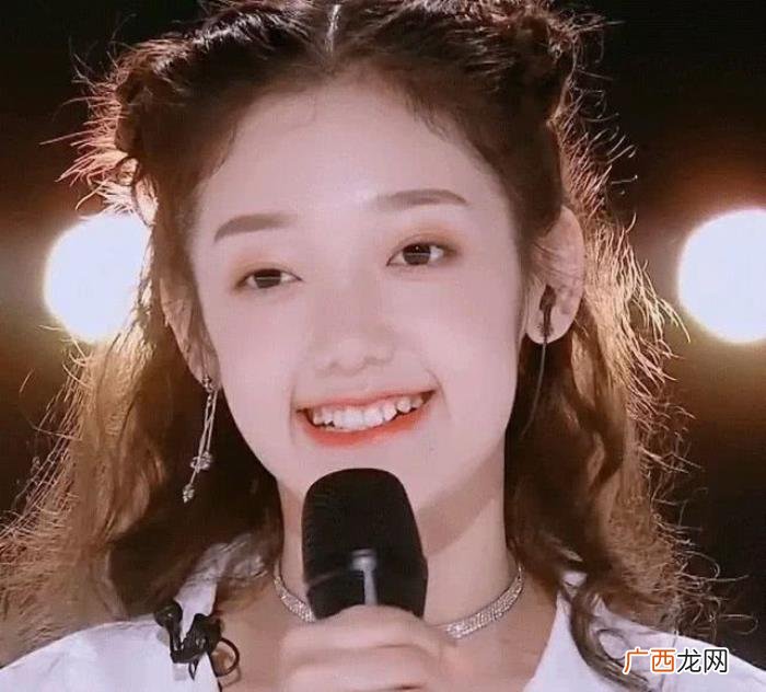 刘诗诗初恋，楚楚可怜初恋脸+刘诗诗的淡雅气质