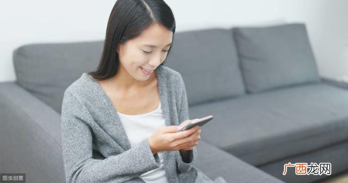 喜欢的女人不理不睬，喜欢的女人不回你微信