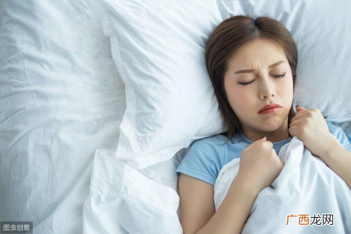 喜欢的女人不理不睬，喜欢的女人不回你微信