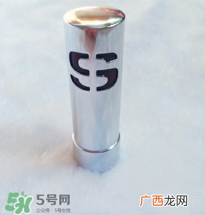 希思黎植物莹亮唇膏怎么样 希思黎植物莹亮唇膏好用吗