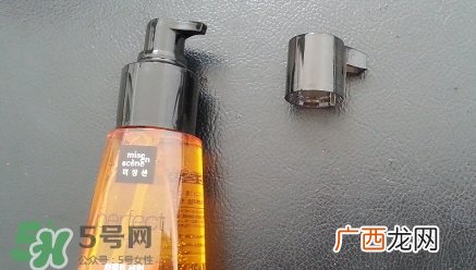 护发精油和弹力素使用顺序 护发精油和弹力素使用技巧