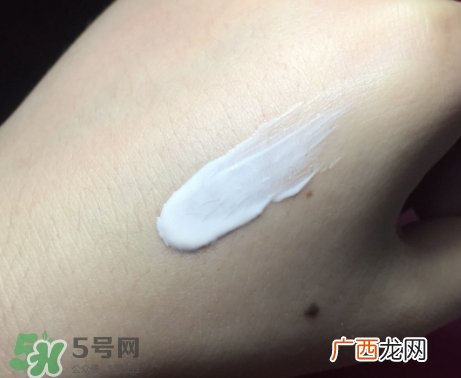 自然堂粉红素颜霜怎么用？自然堂粉红素颜霜使用心得