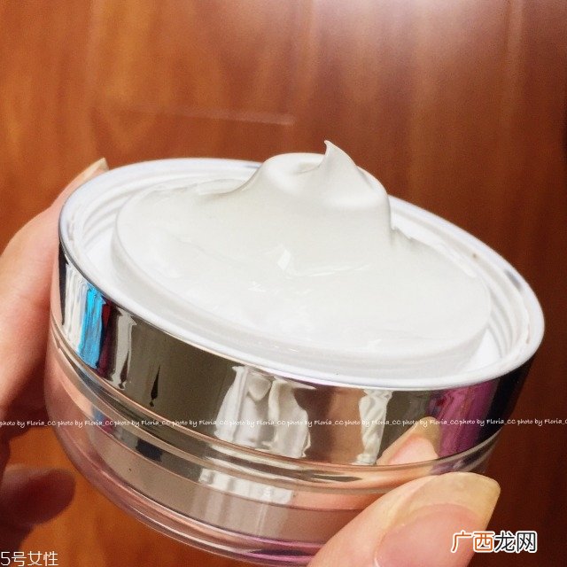 潘达水光霜怎么样 潘达水光霜好用吗