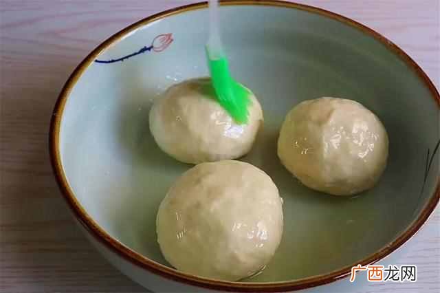 怎样做酱香饼？？教你最好吃的酱香饼做法