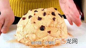 网红云朵面包的做法？一块钱成本就能在家做云朵面包
