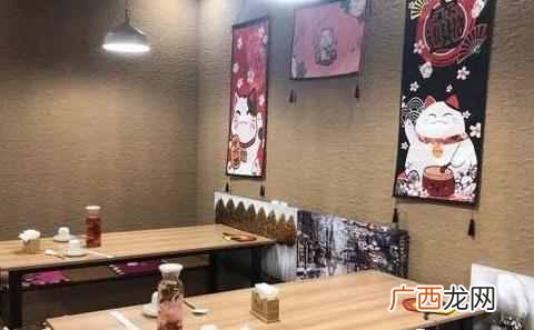 怎么委婉的催客人离开？服务员下班催客人技巧