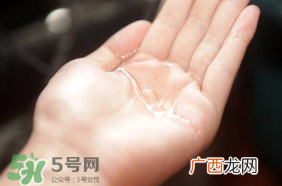 雅漾无皂基平衡洁肤凝胶怎么样 雅漾平衡洁肤凝胶好用吗