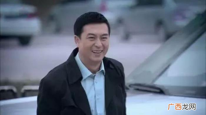 不愿意离婚与第三者结婚呢 男人为什么不愿意放弃小三