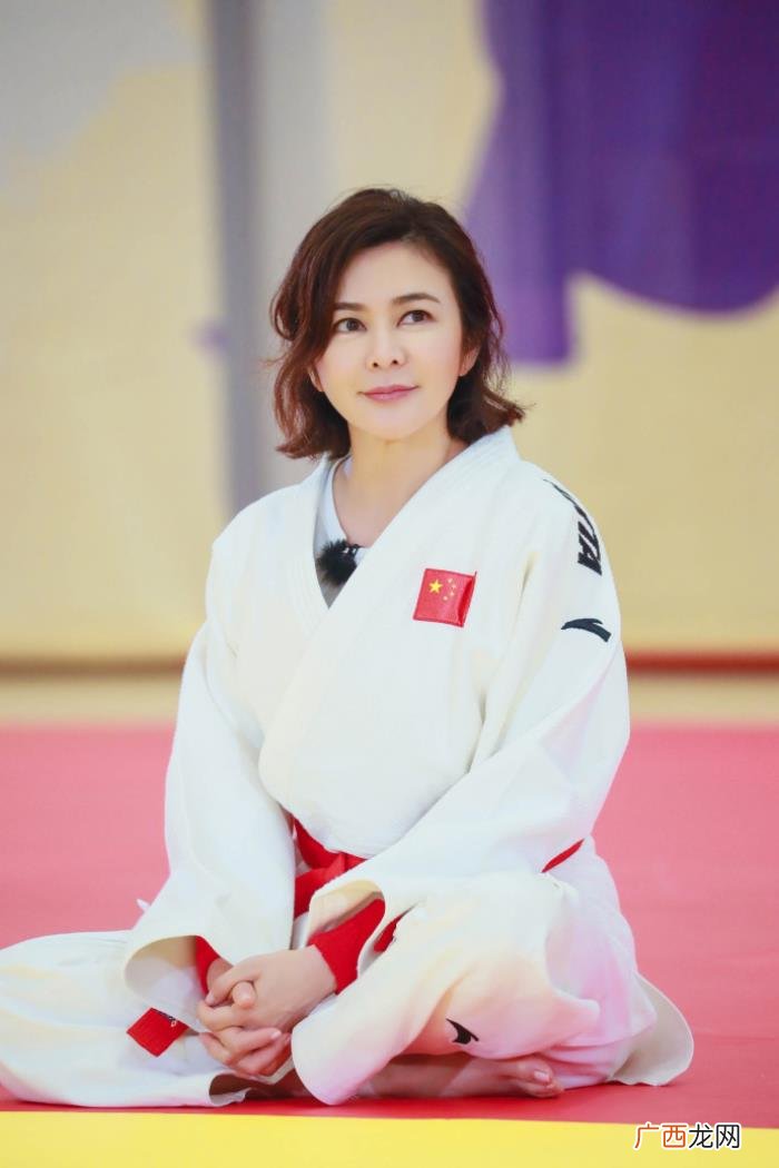 宋茜路人照，陈妍希晒与宋茜素颜合影秒变路人脸