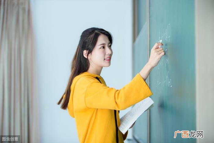 中午和女生聊天开场白，和女孩聊天什么样开场白更好