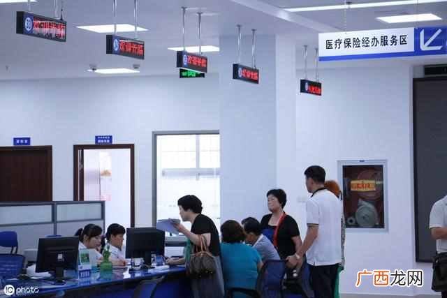 社保一个月交多少钱？自己交社保，一个月要交多少钱？