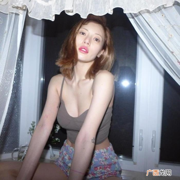 韩国女艺人短发，韩国女艺人泫雅SNS发近照秀全新短发造型