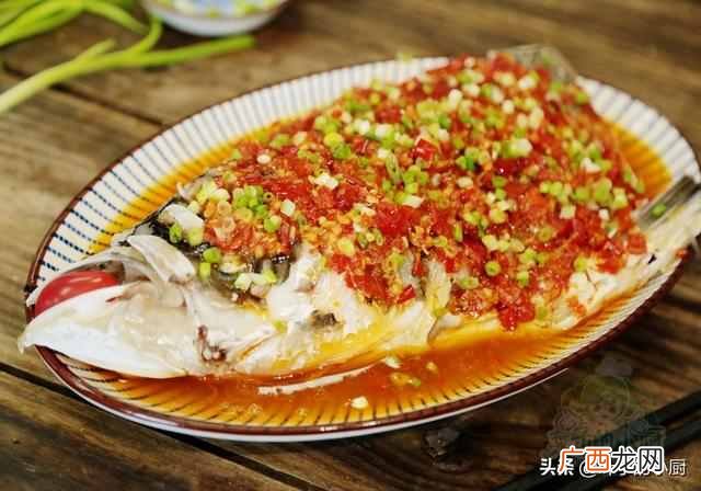 剁椒鱼头的做法？正宗剁椒鱼头的做法，三个要点要记牢