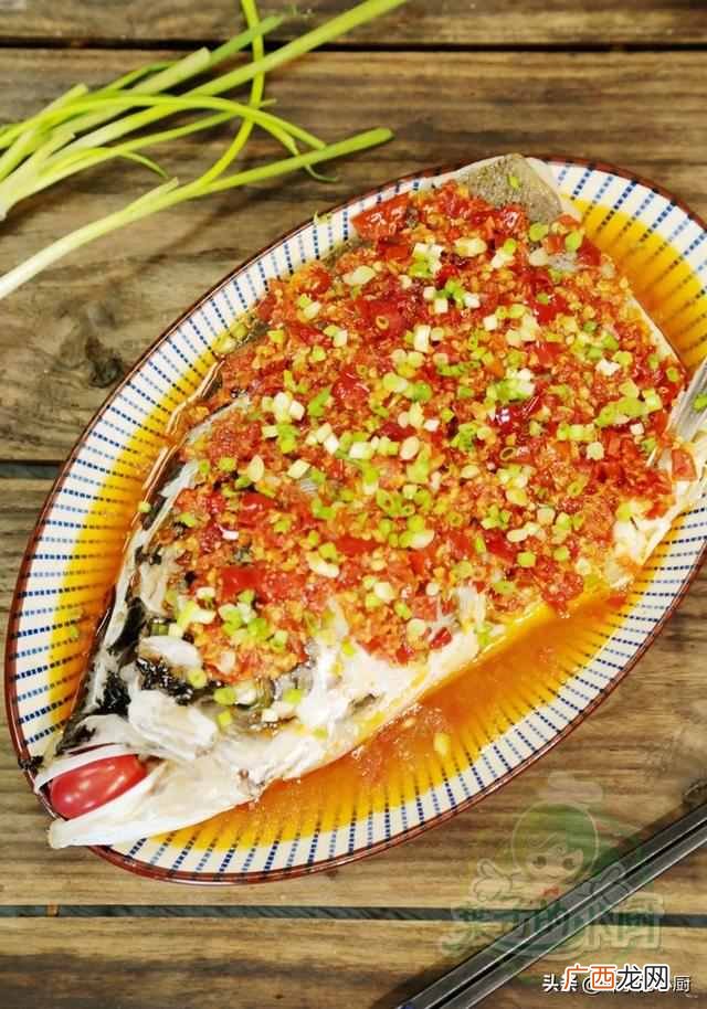 剁椒鱼头的做法？正宗剁椒鱼头的做法，三个要点要记牢