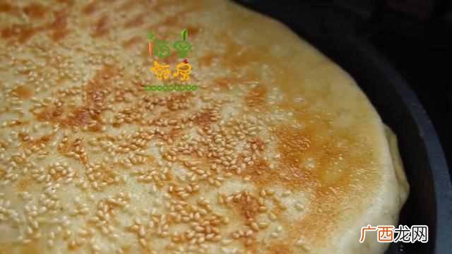 怎样做营养美味的土豆千层饼？？千层饼要出新做法，表皮酥香