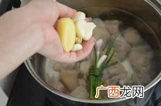 鸡汤的做法？鸡汤的家常做法