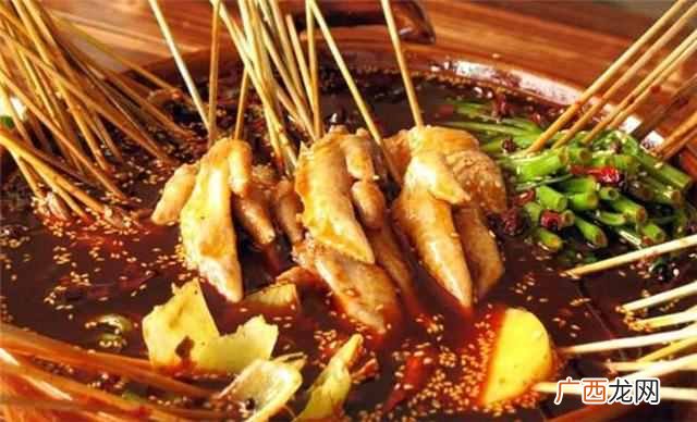 串签麻辣烫的做法？串串麻辣烫的详细制作，配方精确到克