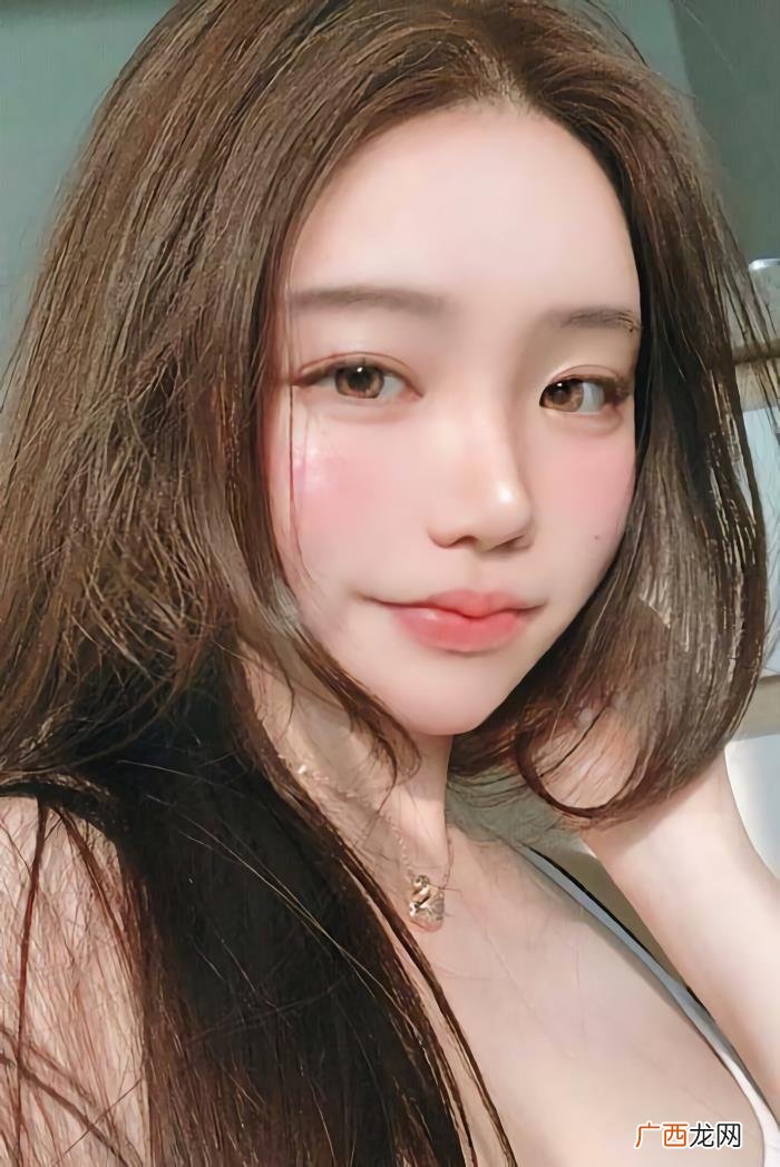 为什么女人突然不怎么理你了，她突然不回我消息了是怎么回事