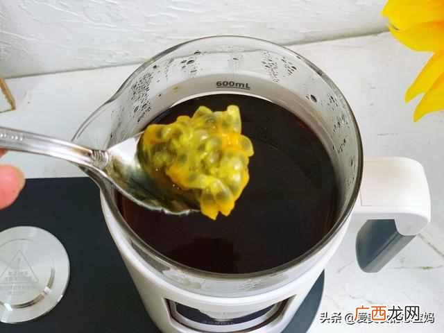 缤纷果茶怎么做？？自制网红缤纷水果茶，做法原来这么简单