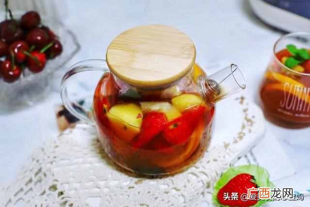 缤纷果茶怎么做？？自制网红缤纷水果茶，做法原来这么简单