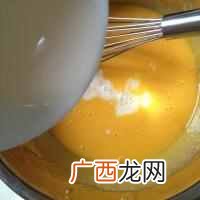 戚风蛋糕怎么做？？戚风蛋糕的做法大全
