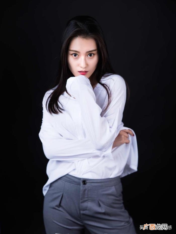 女生说有人想追她是什么意思，喜欢的女孩说有人追她