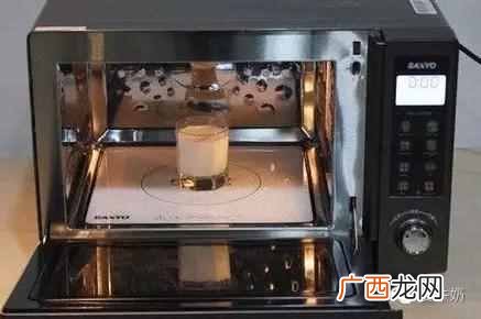 刚挤的鲜牛奶怎么煮？鲜牛奶要怎么加热营养成分才不会流失？