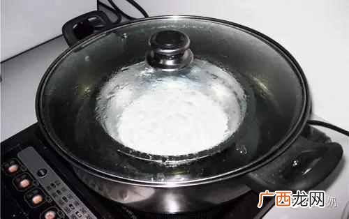 刚挤的鲜牛奶怎么煮？鲜牛奶要怎么加热营养成分才不会流失？