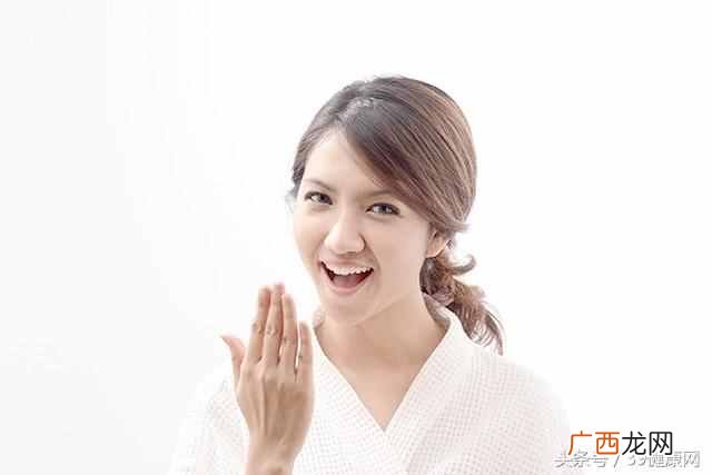 新鲜柠檬怎么泡水喝？柠檬水人人都能喝吗？要怎么泡才好喝？