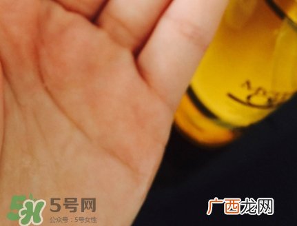 欧莱雅护发精油哪款好？欧莱雅护发精油和爱茉莉精油对比