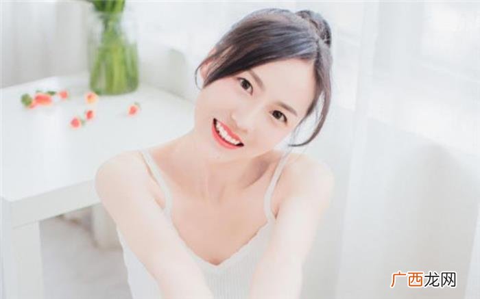 最隐秘的表白暗语短句，女生常用的最隐秘的表白暗语