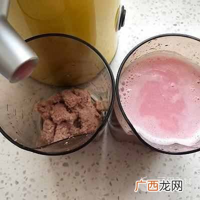 怎样榨石榴汁？？鲜榨石榴汁的做法