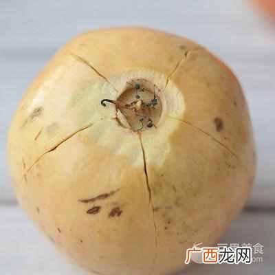 怎样榨石榴汁？？鲜榨石榴汁的做法