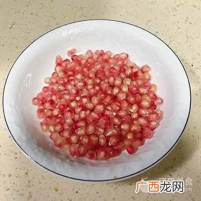 石榴酒的做法最简单方便的做法？石榴酒？果酒的做法