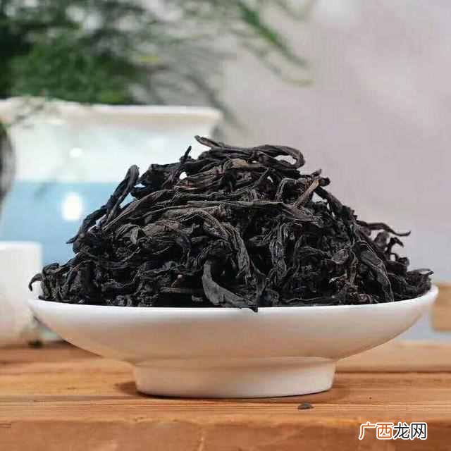 如何泡好大红袍茶？多少度的水适合冲泡大红袍？