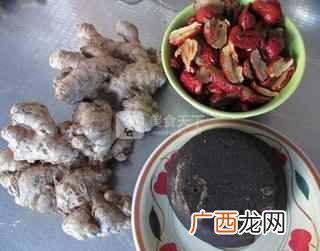 如何做红糖姜枣膏？？红糖姜枣膏的做法