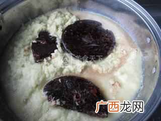 如何做红糖姜枣膏？？红糖姜枣膏的做法