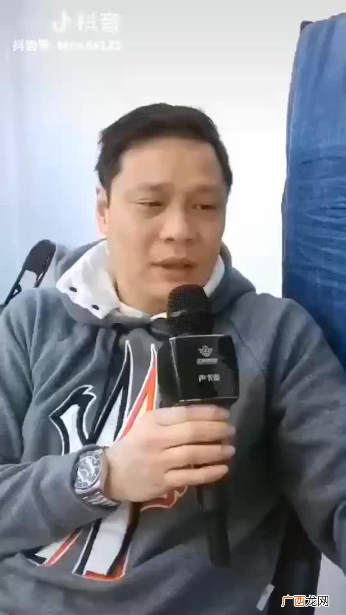 球迷转发范志毅心碎歌曲 全世界谁会在乎我心碎是什么歌