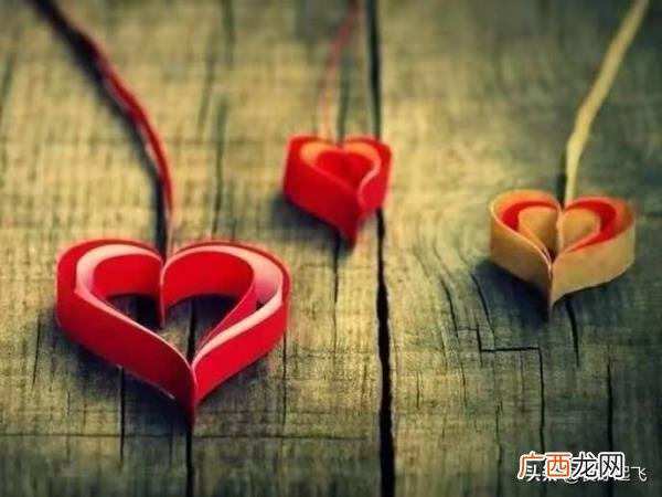 爱一个不爱你的人说说,和一个不爱你的人在一起是什么感觉