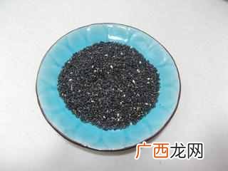 怎样做美味的三黑营养豆浆？？三黑豆浆的家常做法