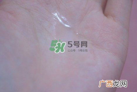 兰蔻粉水和神仙水哪个好？粉水和神仙水可以一起用吗？