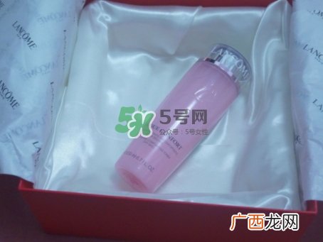 兰蔻粉水和神仙水哪个好？粉水和神仙水可以一起用吗？