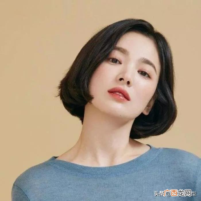 方脸适合什么发型，方脸女生适合什么发型